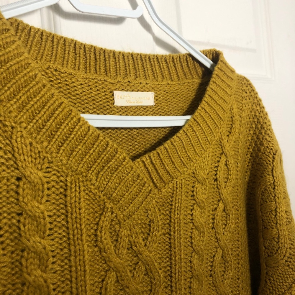 Sweater - Picture 3 of 4